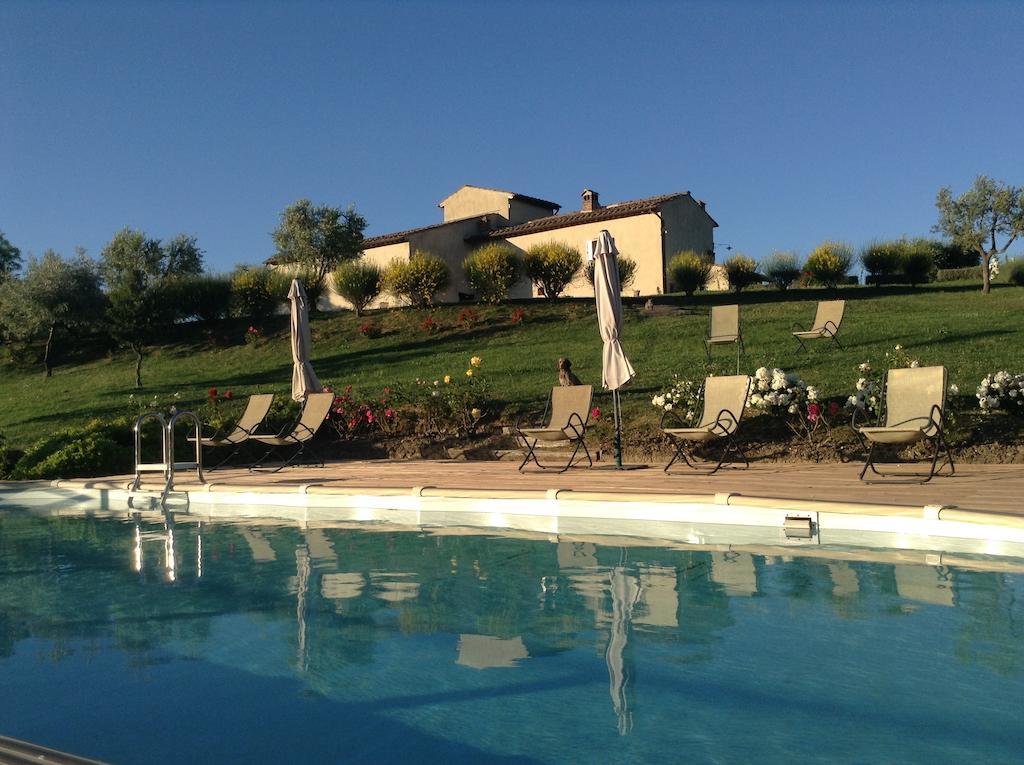 Agriturismo Podere La Marronaia San Gimignano Luaran gambar