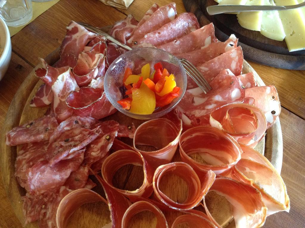 Agriturismo Podere La Marronaia San Gimignano Luaran gambar