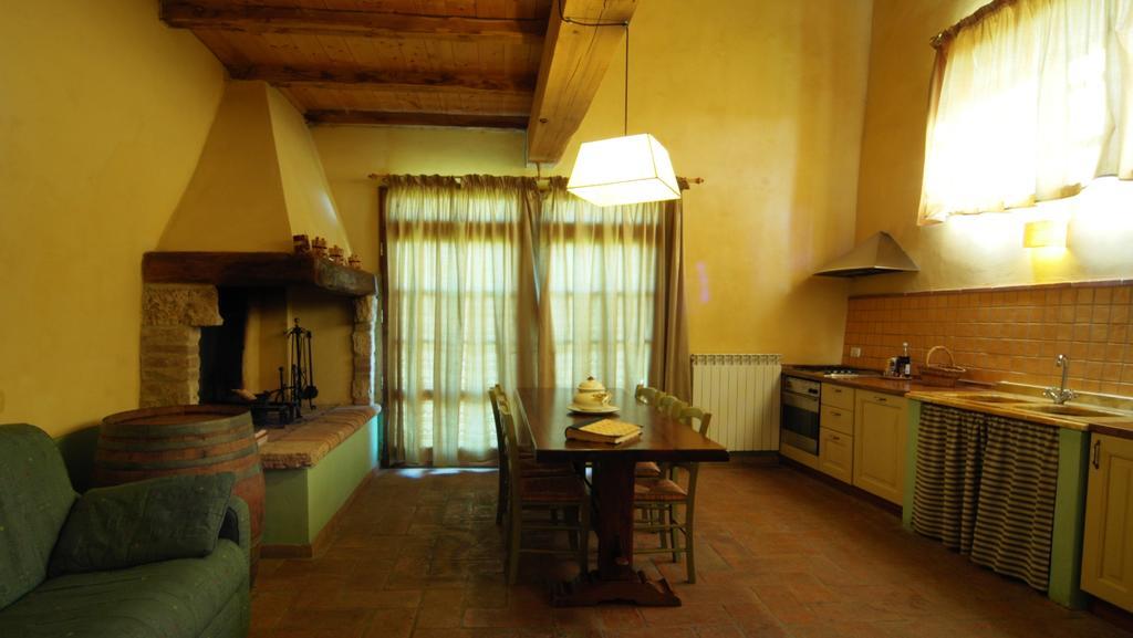 Agriturismo Podere La Marronaia San Gimignano Bilik gambar