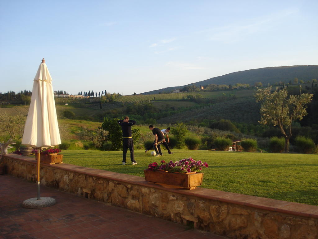 Agriturismo Podere La Marronaia San Gimignano Luaran gambar
