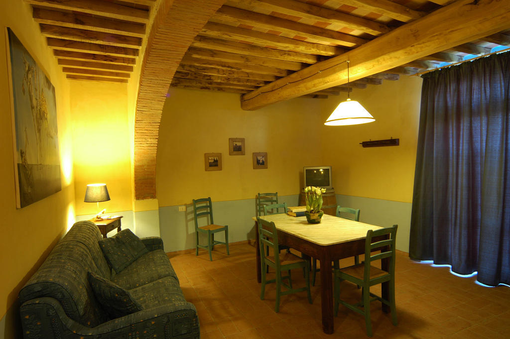 Agriturismo Podere La Marronaia San Gimignano Bilik gambar